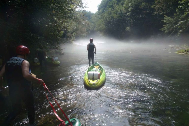 Novalja Programm: mystische Stimmung auf der Kayaktour